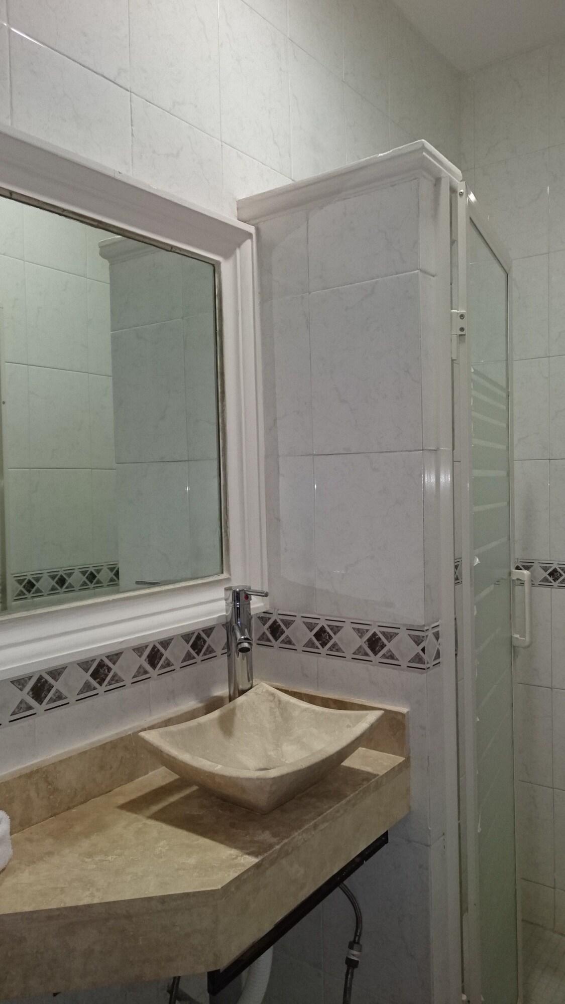Отель Savoy Express Торреон Экстерьер фото