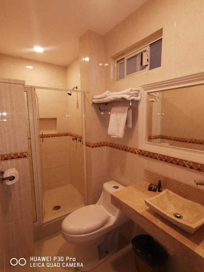Отель Savoy Express Торреон Экстерьер фото